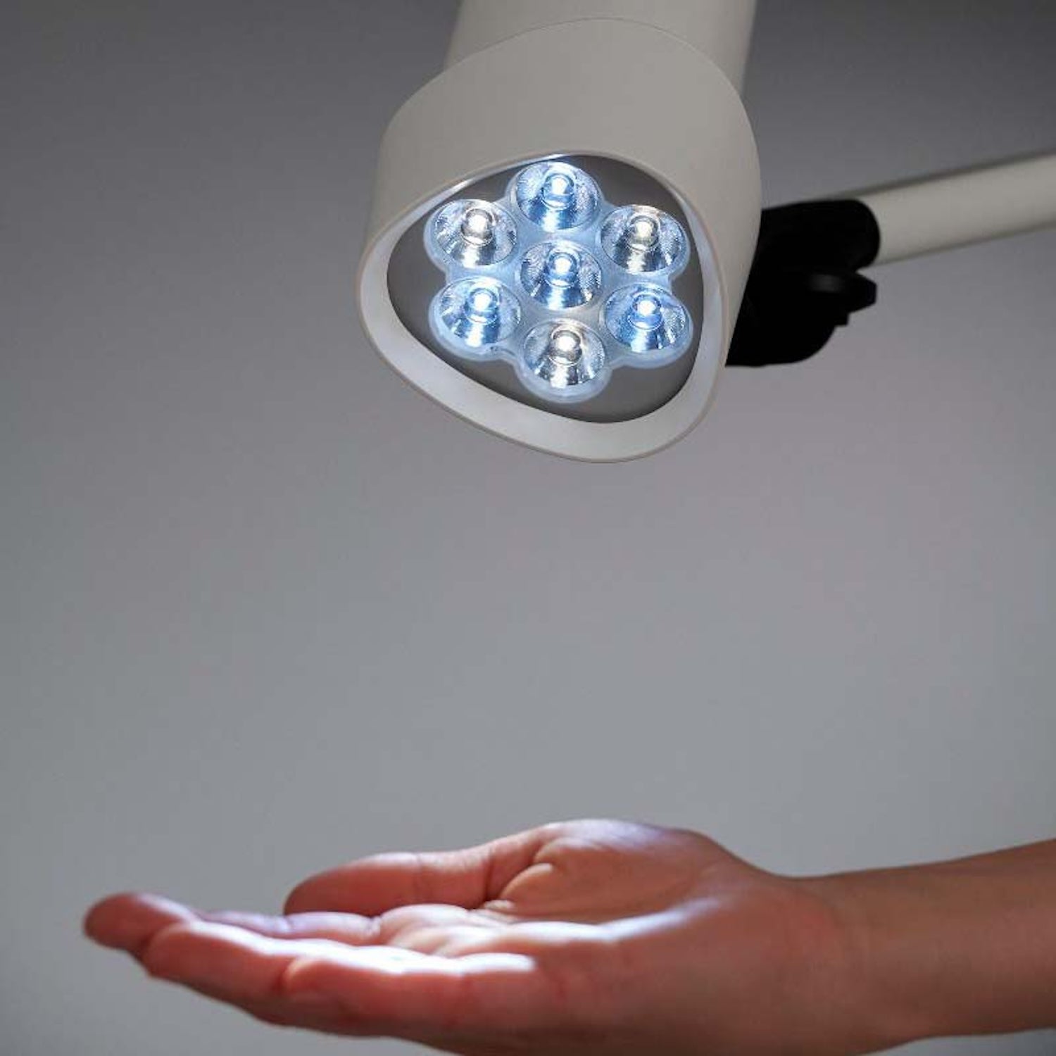 Coolview CLED50 FX Arm Examination Light | Mobile (3)