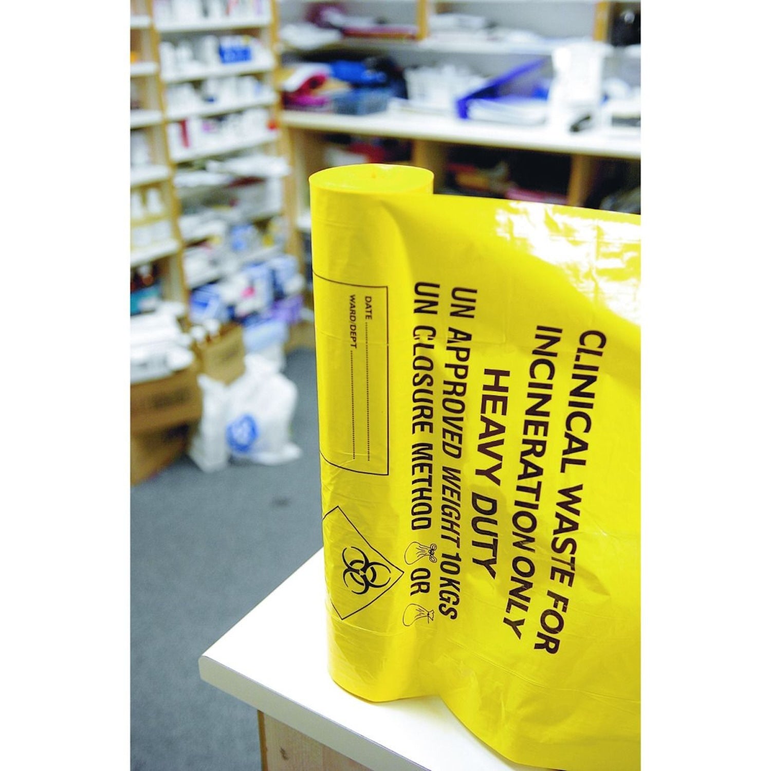 KleenMe Clinical Waste Sacks | Heavy Duty | Yellow | Roll of 25 (1)